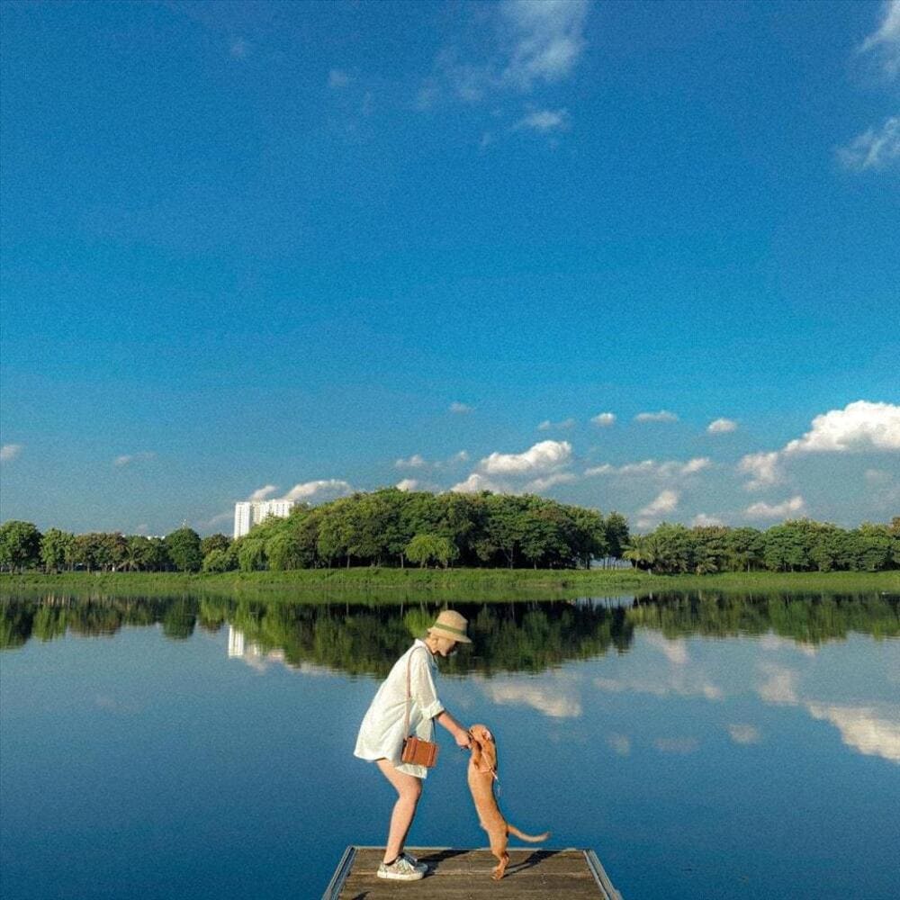 View hồ c&ocirc;ng vi&ecirc;n Y&ecirc;n Sở thơ mộng giữa l&ograve;ng thủ đ&ocirc; (Nguồn: B&aacute;o Lao Động)